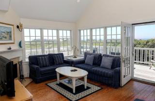 Grand Vacation Rental with 180-Degree Ocean Views on Nantucket, Massachusetts - Nantucket - 3