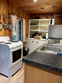 Three-Bedroom Mountain Cabin Getaway near Hanover, New Hampshire - 9