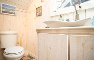 Bed and Breakfast Nature Lodge with a Jacuzzi on Stratton Mountain, Vermont - Stratton - 2