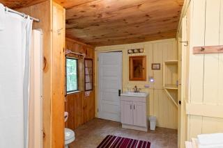 Rustic Cabin in the Woods with Fireplace Ideal for Families near Hanover, New Hampshire - 4