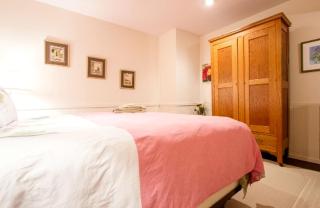 Bed and Breakfast Nature Lodge with a Yoga Studio on Stratton Mountain, Vermont - Stratton - 3