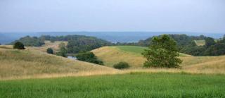 Classic Bed and Breakfast for a Weekend Getaway in Dearborn County, Indiana - Aurora - 4