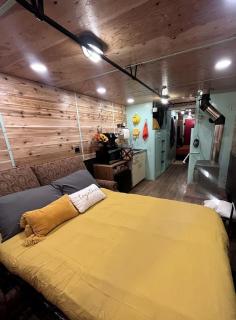 Incredible Remodeled Caboose, Pet-Friendly and Central to Outdoor Activities for an Amazing Famiily Getaway in Sandpoint, Idaho - Sandpoint - 4
