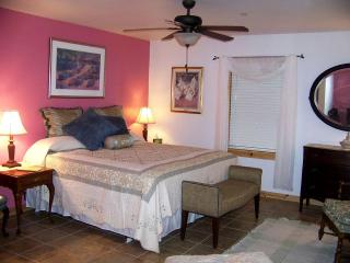 Enormous Family-Friendly Cabin Rental in Shawangunk Mountains, New York - Pine Bush - 7