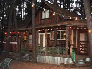 Family-Friendly Log Cabin Rental with Nature Views near Flagstaff - Munds Park - 7