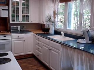 Family-Friendly Log Cabin Rental with Nature Views near Flagstaff - Munds Park - 4