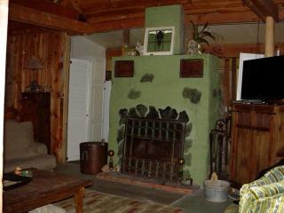 Family-Friendly Log Cabin Rental with Nature Views near Flagstaff - Munds Park - 3