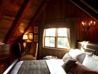 Luxurious Cabin Retreat with a Private Sauna on Lake Michigan, Wisconsin - Sheboygan - 1