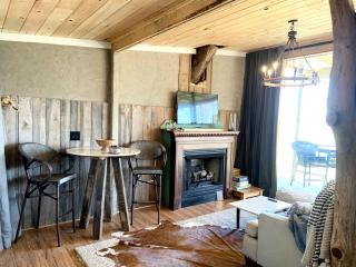 Cozy Cabin Rental on a Farm for a Weekend Getaway in Tennessee - 5