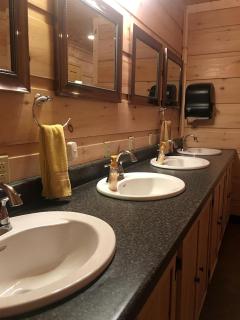 Embrace Nature in this Cabin in Monterville, West Virginia - Valley Head - 0