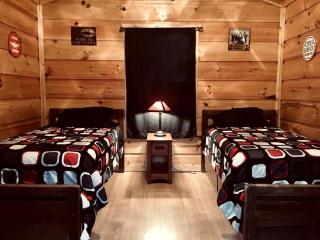 Embrace Nature in this Cabin in Monterville, West Virginia - Valley Head - 3