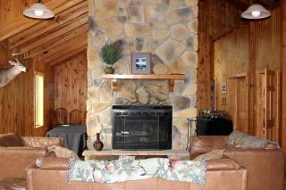 Mountain Cabin Lodge with Large Deck and Panoramic Views in West Virginia - Valley Head - 7