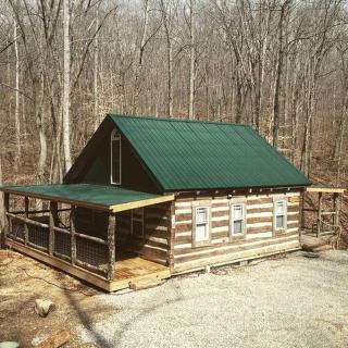 Rustic Cabin Rental with a Private Hot Tub in Nelsonville, Ohio - Nelsonville - 0