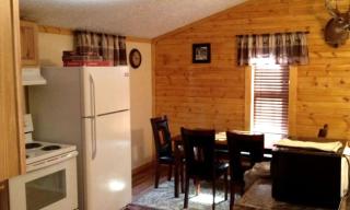 Mountain Vacation Cabin with Hot Tub in Hocking Hills State Park, Ohio - Nelsonville - 4