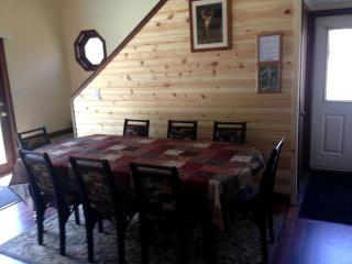 Spacious Cabin Rental for Large Groups near Wayne National Forest in Nelsonville, Ohio - Nelsonville - 4