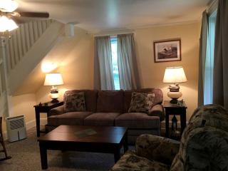 Family Cottage with Easy Access to Wayne National Forest in Nelsonville, Ohio - Nelsonville - 5