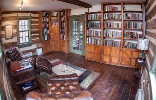 Spacious Vacation Rental with Jacuzzi near the Pocono Mountains, Pennsylvania - Lehighton - 7