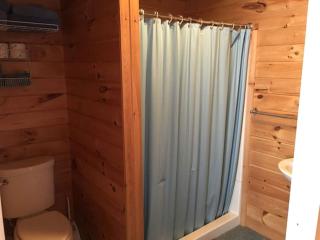 Romantic Country Cabin Rental with a Private Hot Tub in Nelsonville, Ohio - Nelsonville - 2