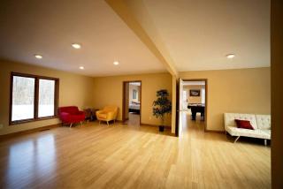 Stately Luxury Vacation Rental with a Private Hot Tub near Brown County State Park, Indiana - Nashville - 4