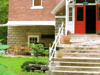 Historic Vacation Rental with Music Studio in the Catskills near Hancock, New York - Hancock - 6