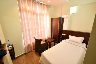 White Lotus Guest House - Shillong - 4