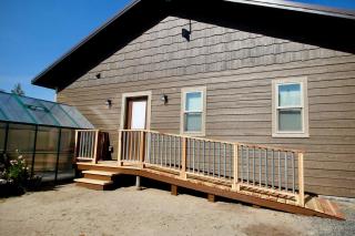 Upper Level Ranch Accommodation for Glamping in Montana - Whitehall - 8