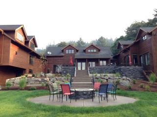 Romantic Vacation Rental with Breakfast Included near Salem, Oregon - Newberg - 9