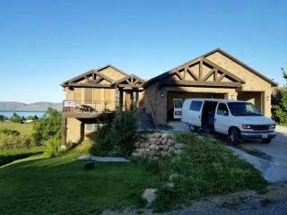 Spacious Villa for a Large Group Getaway in Garden City on Bear Lake, Utah - Garden City - 0
