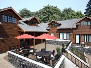 Romantic Vacation Rental with Breakfast Included near Salem, Oregon - Newberg - 3