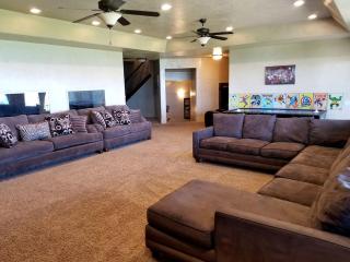 Spacious Villa for a Large Group Getaway in Garden City on Bear Lake, Utah - Garden City - 6