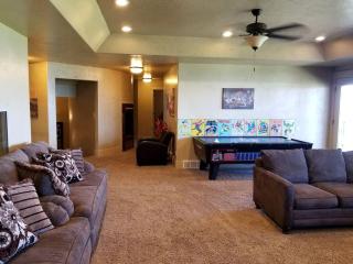 Spacious Villa for a Large Group Getaway in Garden City on Bear Lake, Utah - Garden City - 5