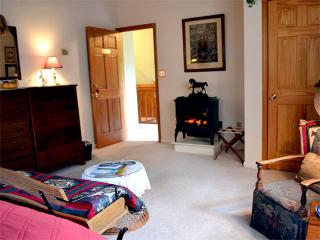 Stunning Log Cabin Rental for Eight Guests Located near Watauga Lake in Tennessee - Butler - 1