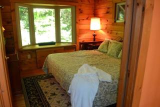 Secluded Log Cabin near the Shores of Watauga Lake in Butler, Tennessee - Butler - 6