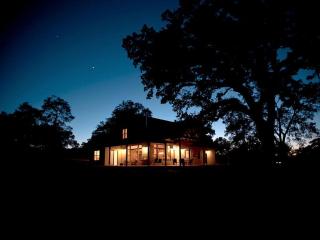 Exquisite Cottage Rental on Peaceful Vineyard near Bear Valley, California - Angels Camp - 0