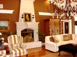 Waterfront Luxury Vacation Rental with a Pool in Manteo, North Carolina - Manteo - 6