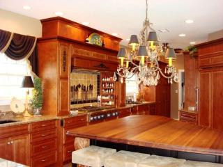 Waterfront Luxury Vacation Rental with a Pool in Manteo, North Carolina - Manteo - 4