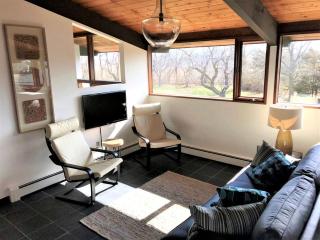 Peaceful Vacation Rental with Views of Cohasset Harbor near Minot Beach, Massachusetts - Scituate - 4