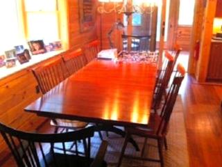 Cozy Log Cabin with a Private Hot Tub near Beartown State Forest, Massachusetts - Monterey - 4