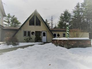 Charming Cabin Retreat in the Foothills of the Adirondacks in Fort Ann, New York - Fort Ann - 9