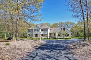 Charming Vacation Rental in a Peaceful Wooded Neighborhood in Plymouth, Massachusetts - Plymouth - 9