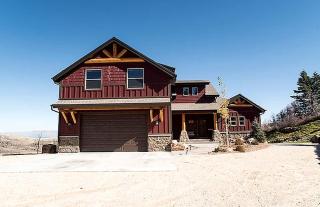 Stately Villa Rental for 34 Guests Overlooking Bear Lake in Utah - Garden City - 0