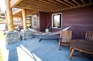Stately Villa Rental for 34 Guests Overlooking Bear Lake in Utah - Garden City - 6