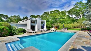 Incredible Villa Rental with a Hot Tub, a Swimming Pool, and Tennis Courts in the Hamptons, New York - Southampton - 0