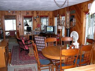 Peaceful Cottage Rental with Lake Champlain Views on Missisquoi Bay in Vermont - West Swanton - 6