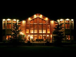 Grand Luxurious Log Cabin on Cranberry Lake in Eagle River, Wisconsin - Eagle River - 0