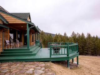 Secluded Rental Perfect for Groups on Private 40-Acre Estate in Northern Montana - 9