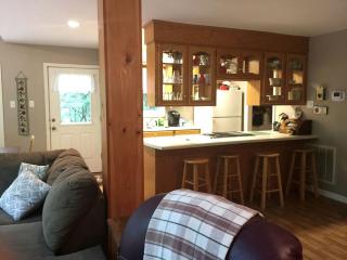 Luxury Getaway in the Woodlands of Mountain Rest, South Carolina - Whetstone - 5
