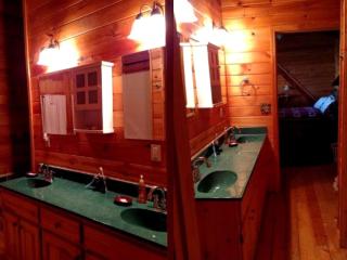 Log Cabin Rental with Appalachian Mountain Views in Boone, North Carolina - 3