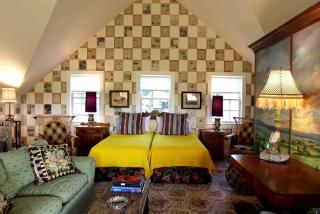 Incredibly Cozy Accommodation with Free Wi-Fi in Genoa, New York - - 0