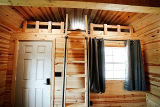 Fabulous Cabin ADA Accessible in South Dakota - Rapid City - 6